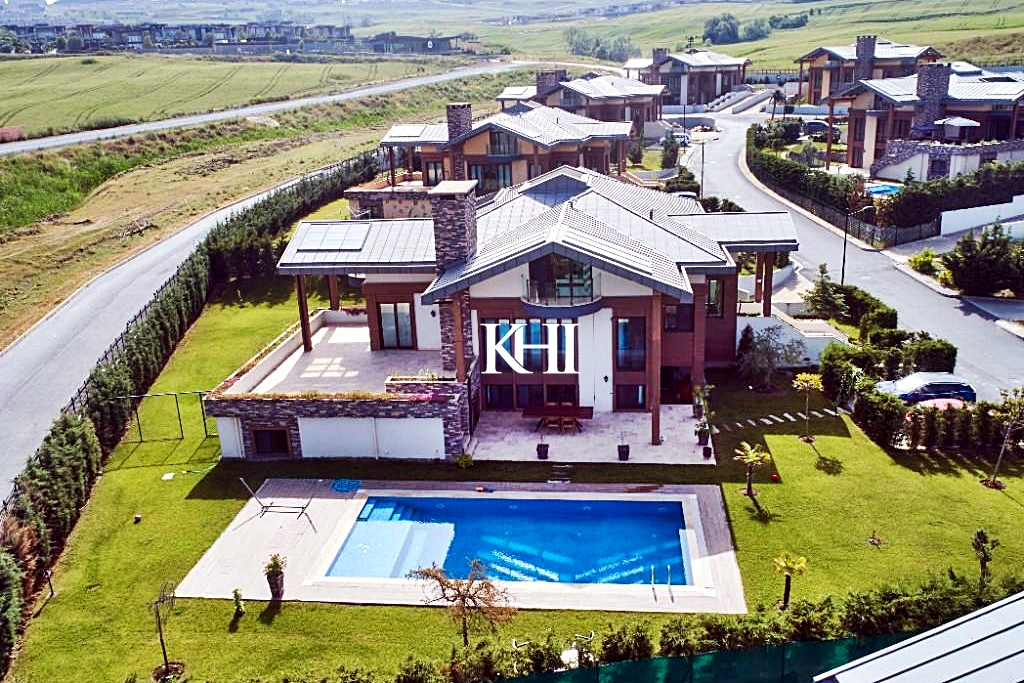 Luxury Home in Istanbul Slide Image 1