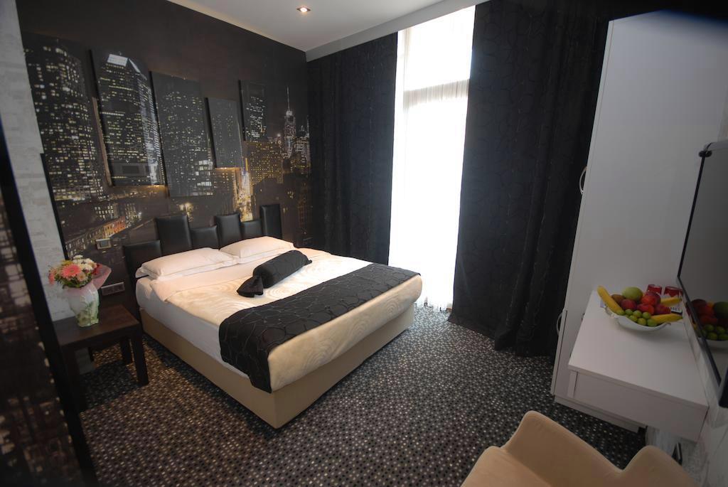 Hotel for sale in Galata Istanbul Slide Image 12