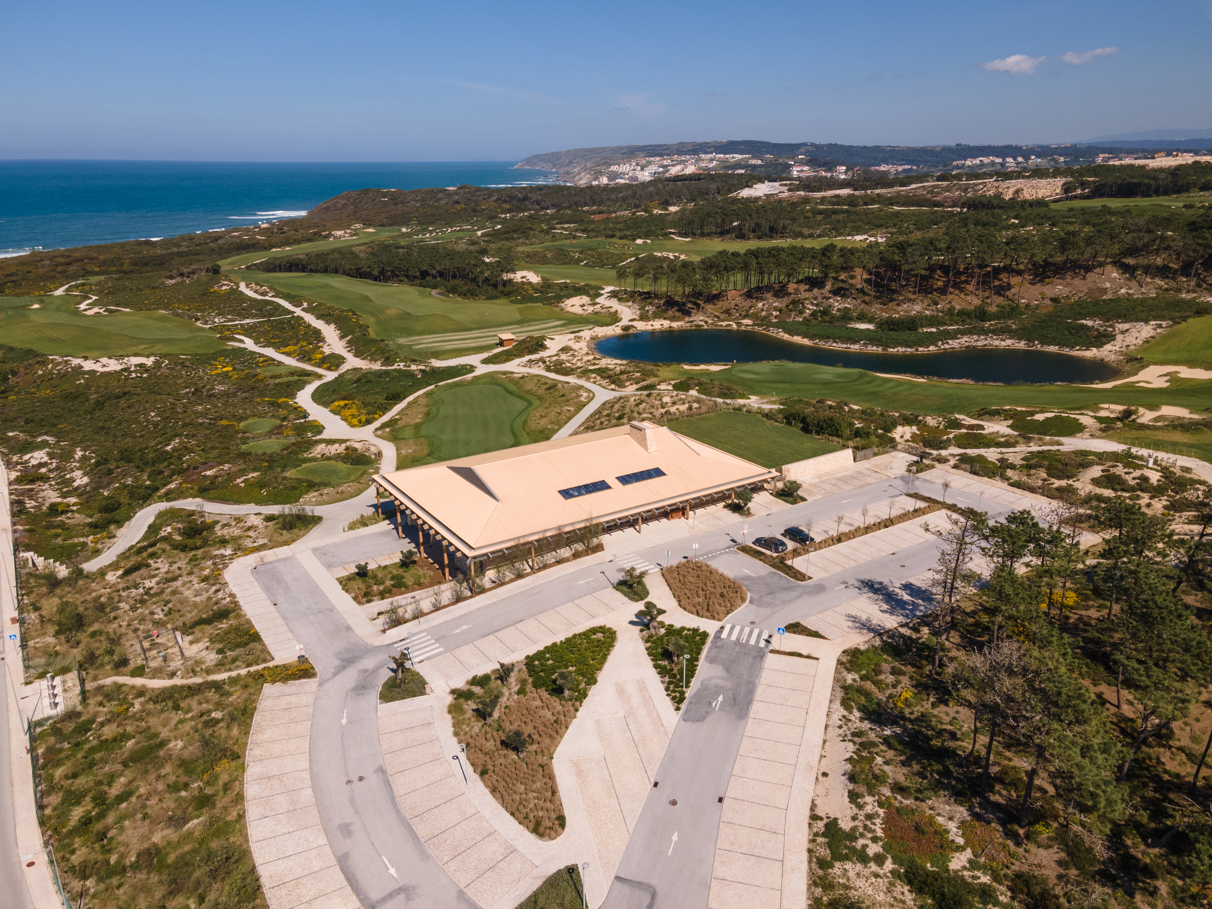 Three-Bedroom Villa For Sale In Obidos Slide Image 17