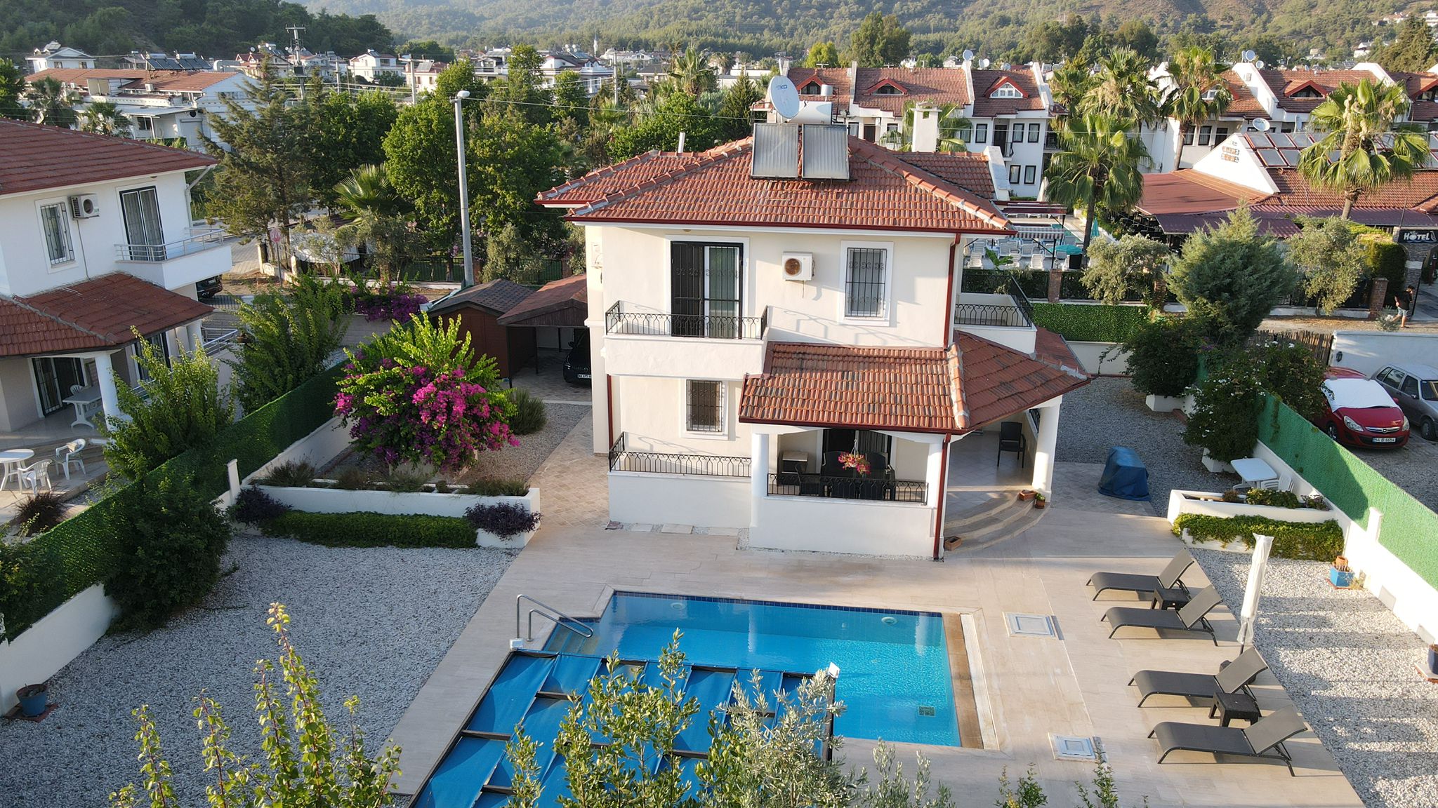 Spacious Villa in Koca Calis Slide Image 7