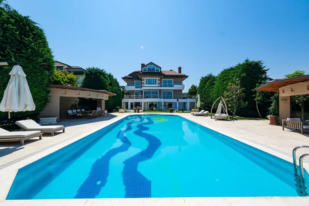 Spacious Luxury Villa in Beykoz