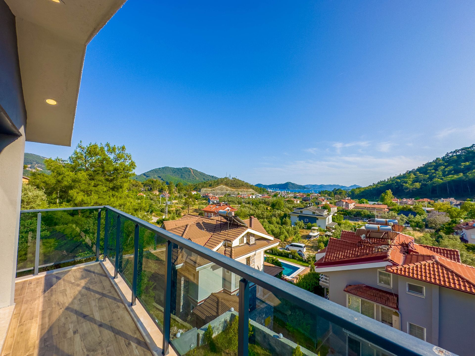 Detached Luxury Villa in Gocek Slide Image 5