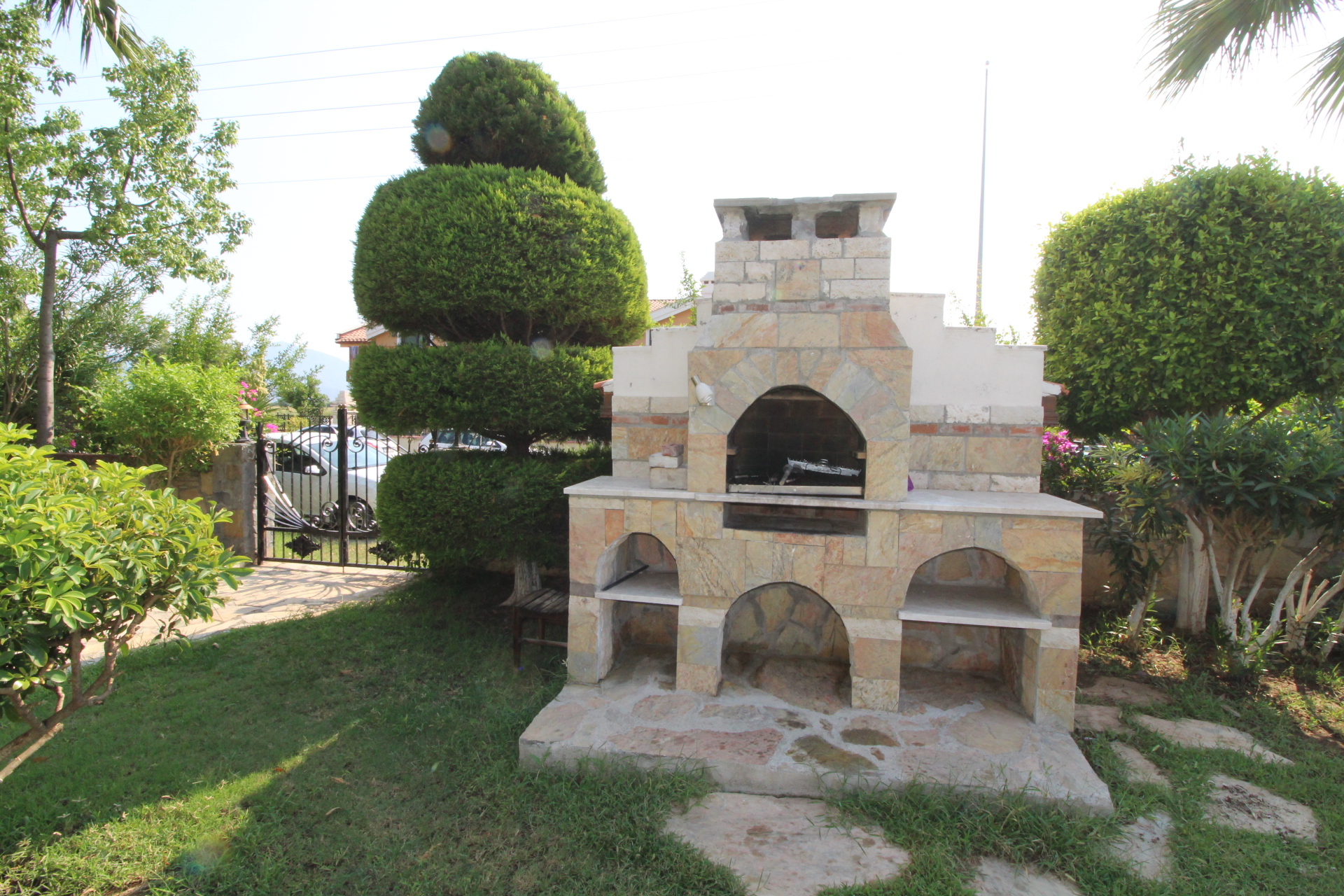 Spacious Private Dalyan Villa Slide Image 3