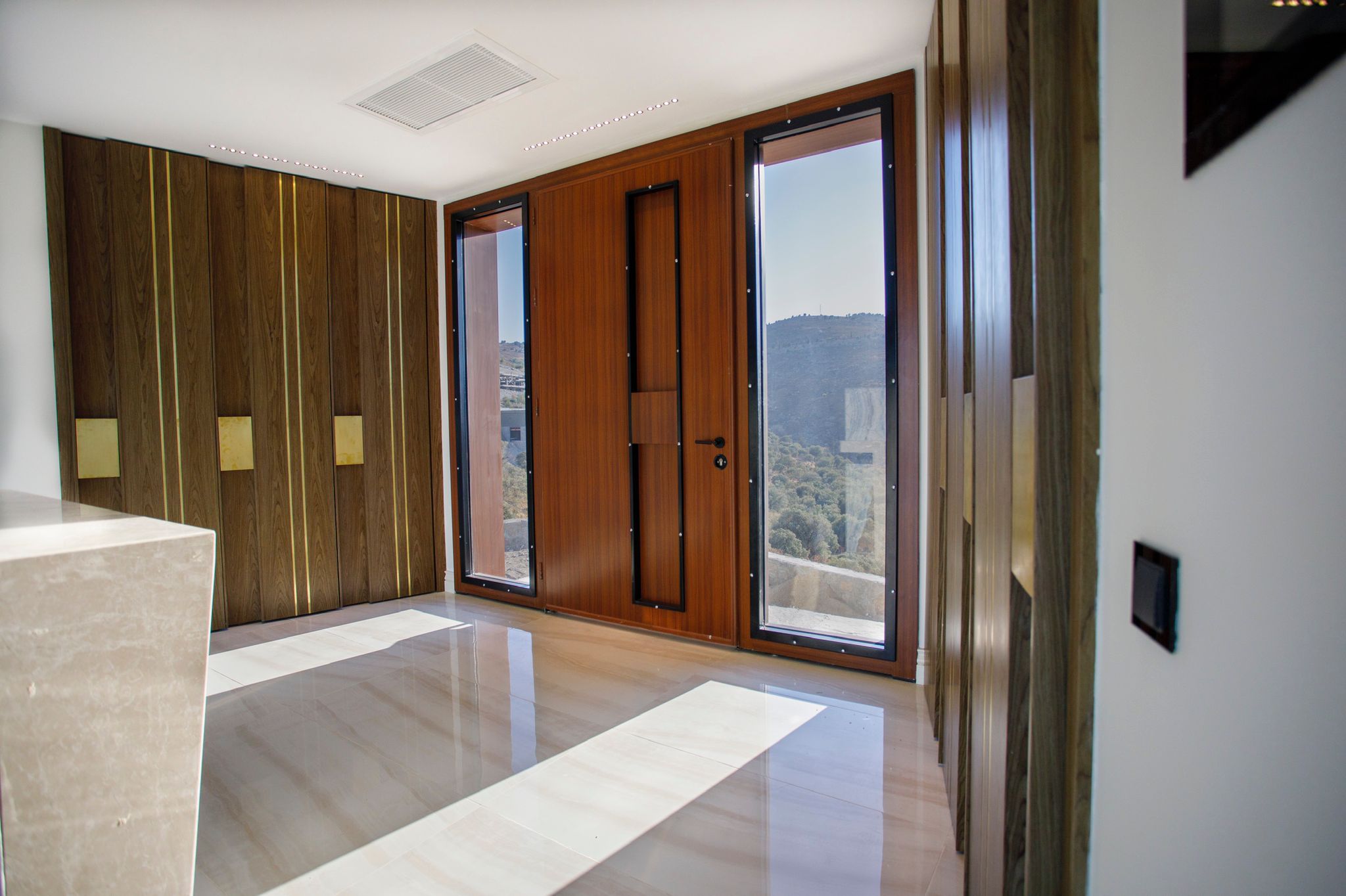 Luxury Modern Villas in Bodrum Slide Image 12