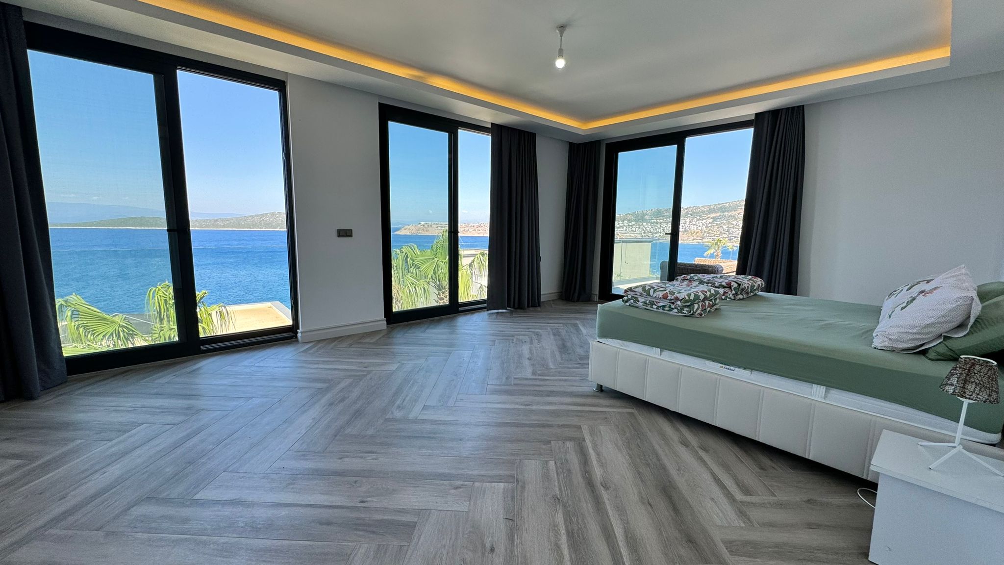 Seaside Villas in Bodrum Slide Image 31