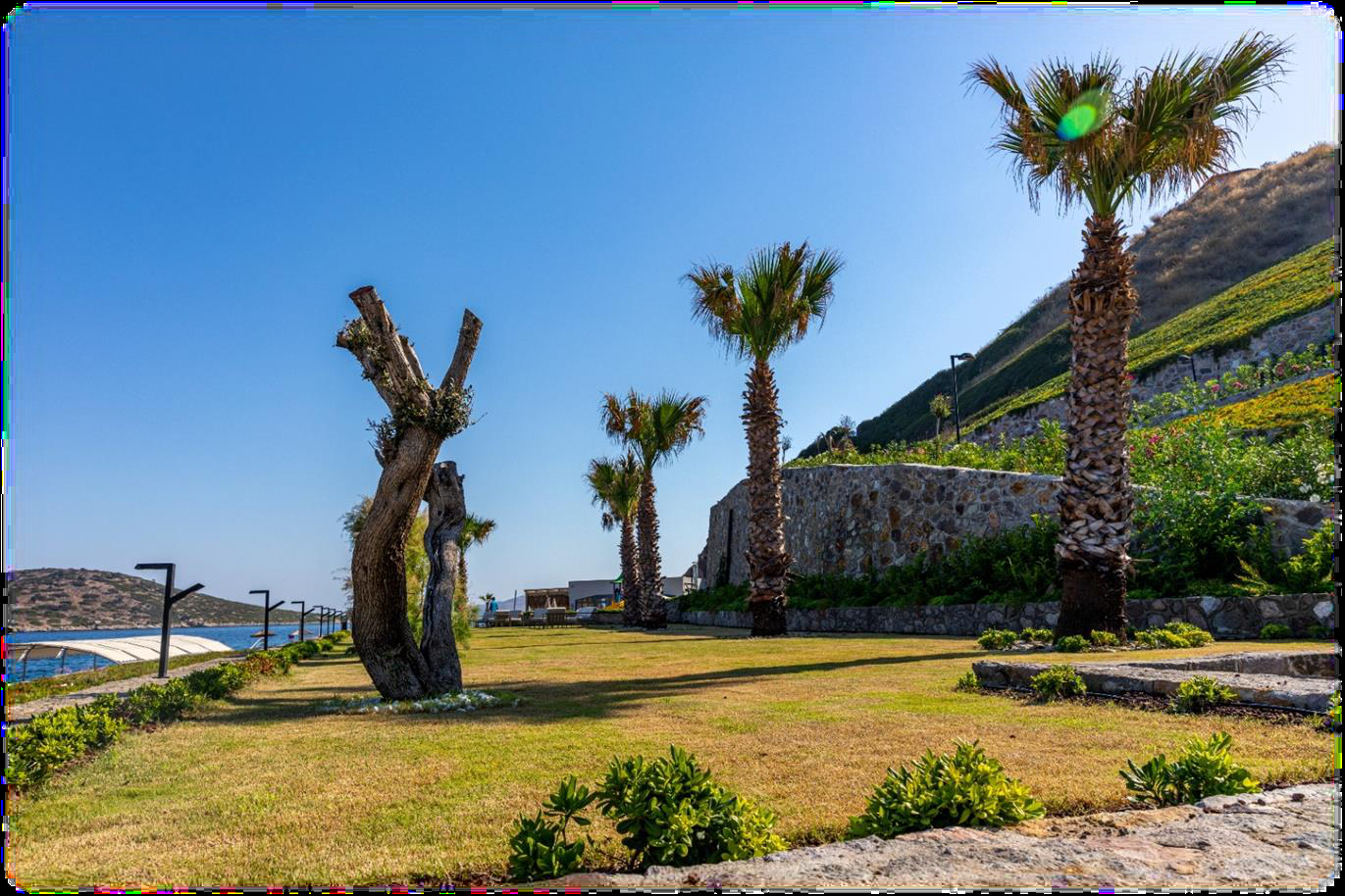 Bodrum Flats with Private Beach Slide Image 3