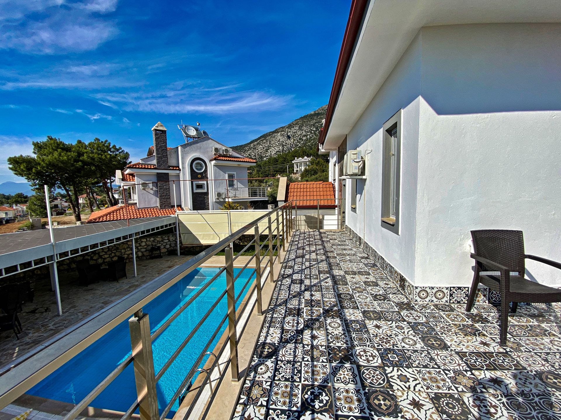 Detached Villa near Mendos Mountain Slide Image 17