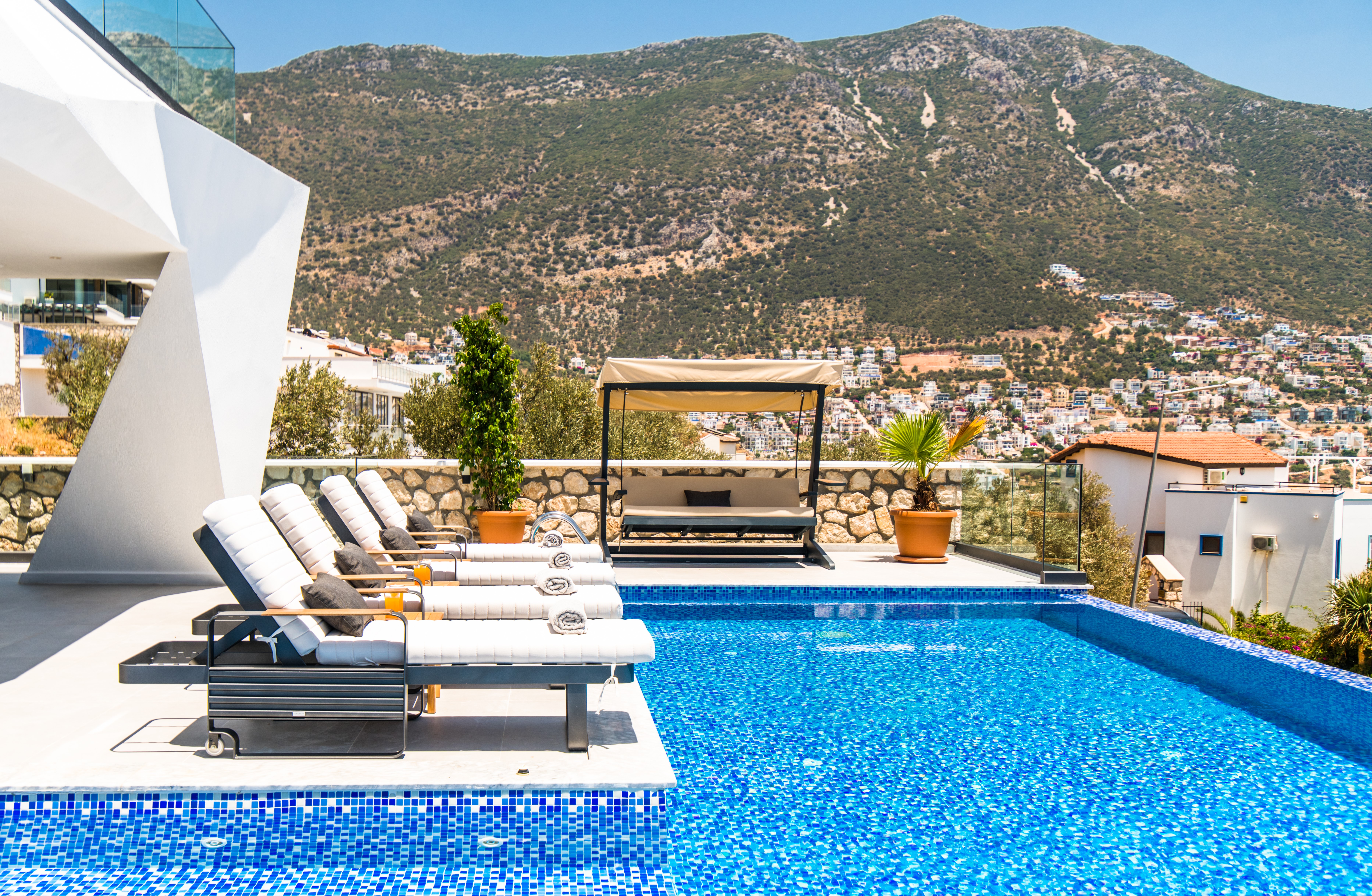 New Luxury Villa For Sale In Kalkan Slide Image 10