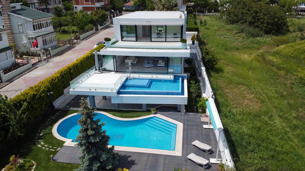 Stunning Private Villa in Istanbul