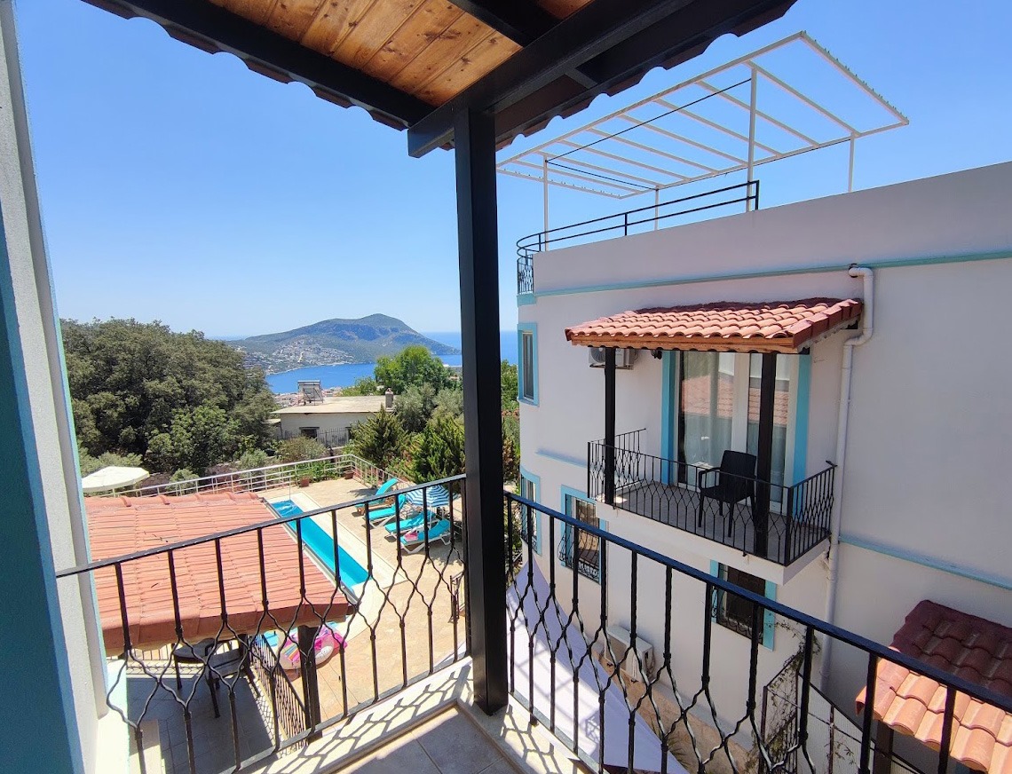 Spacious Luxury Villas in Kalkan Slide Image 15