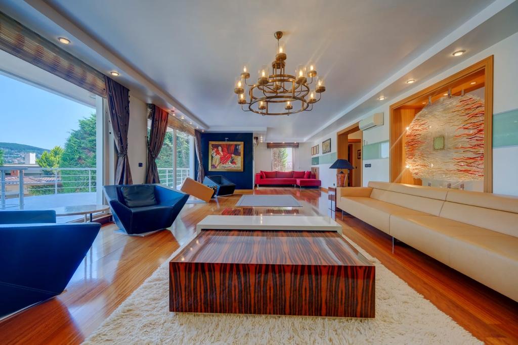 Spacious Luxury Villa in Beykoz Slide Image 18