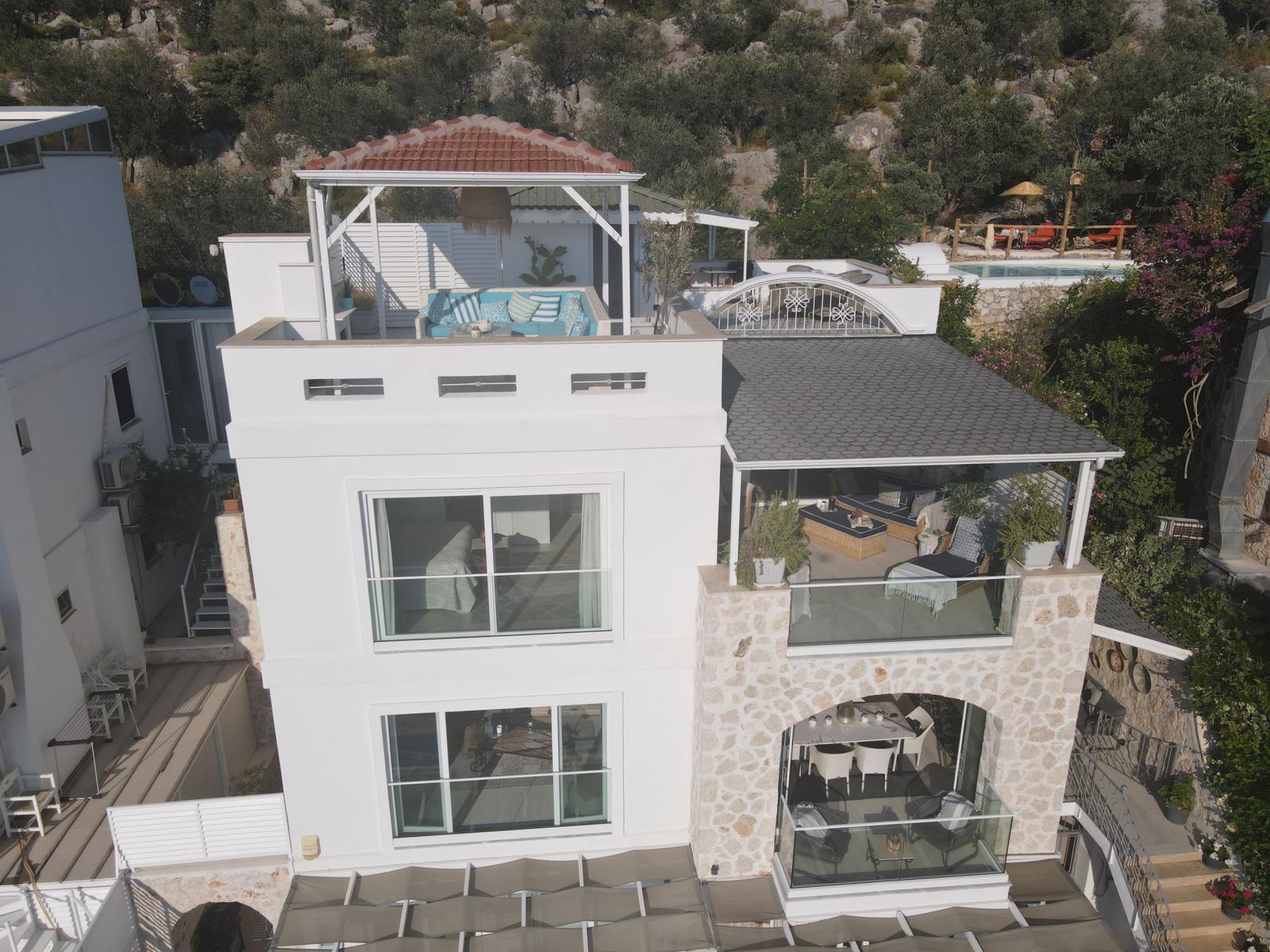 Spacious Sea-View Villa in Kalkan Slide Image 1