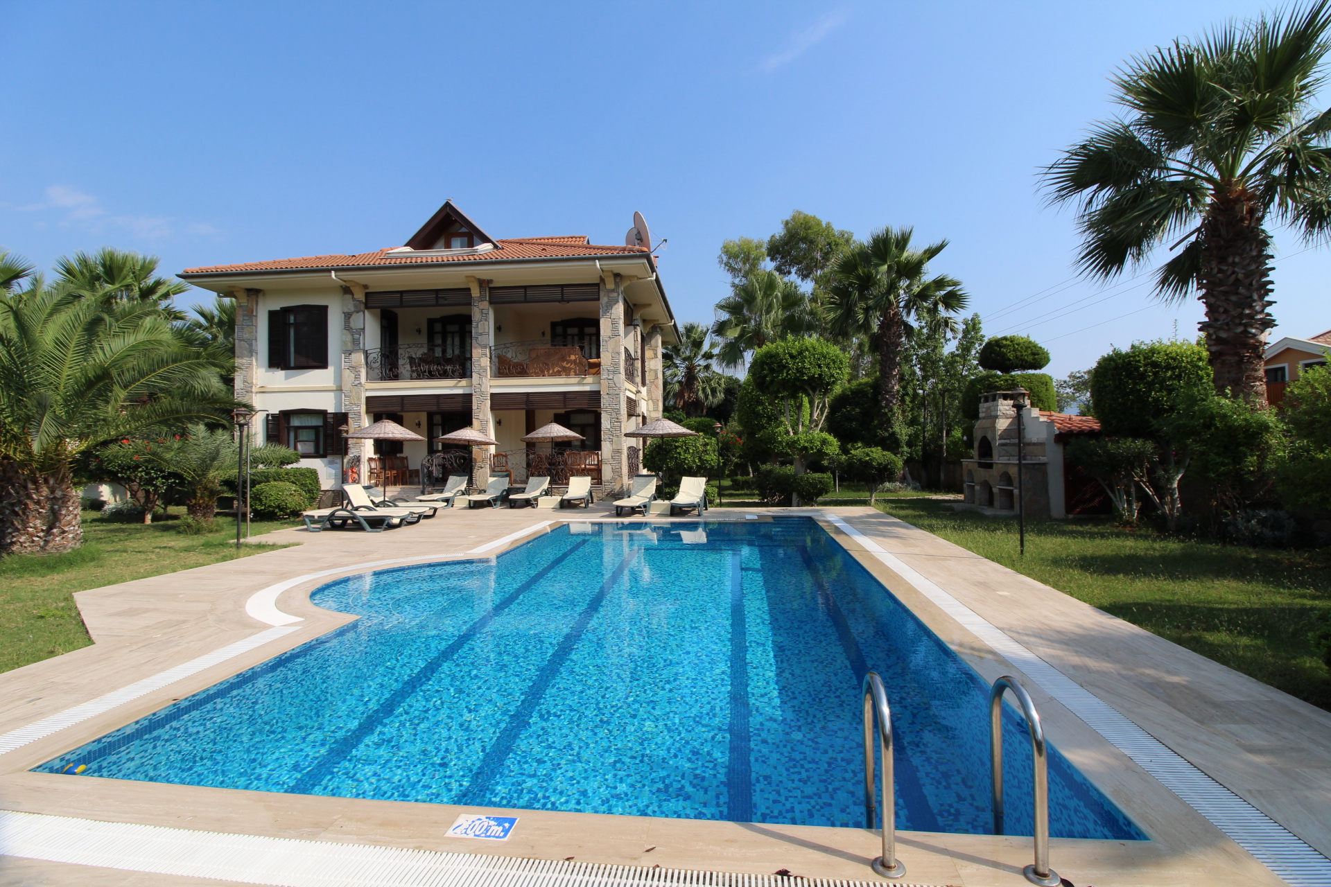 Spacious Private Dalyan Villa Slide Image 2